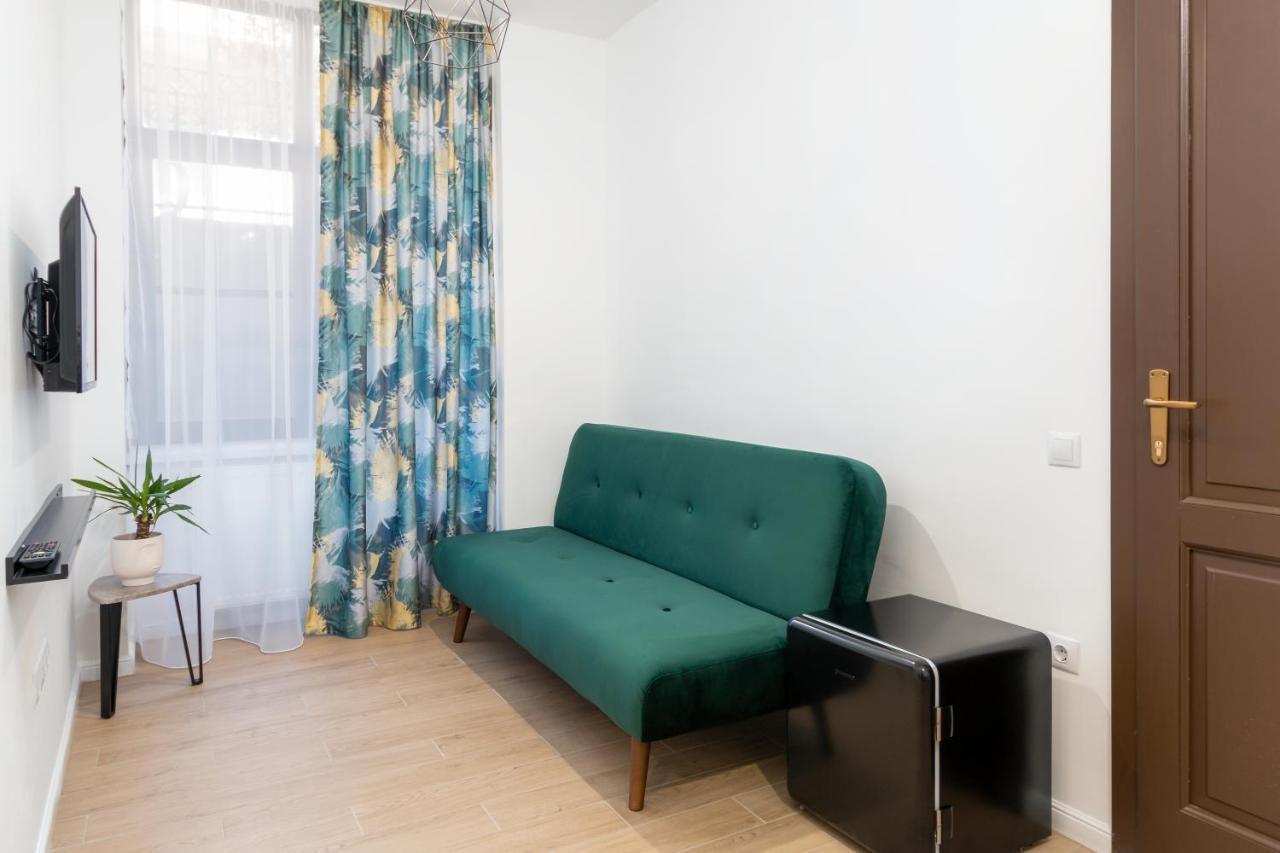 Cadoro City Center Apartments Oradea Εξωτερικό φωτογραφία