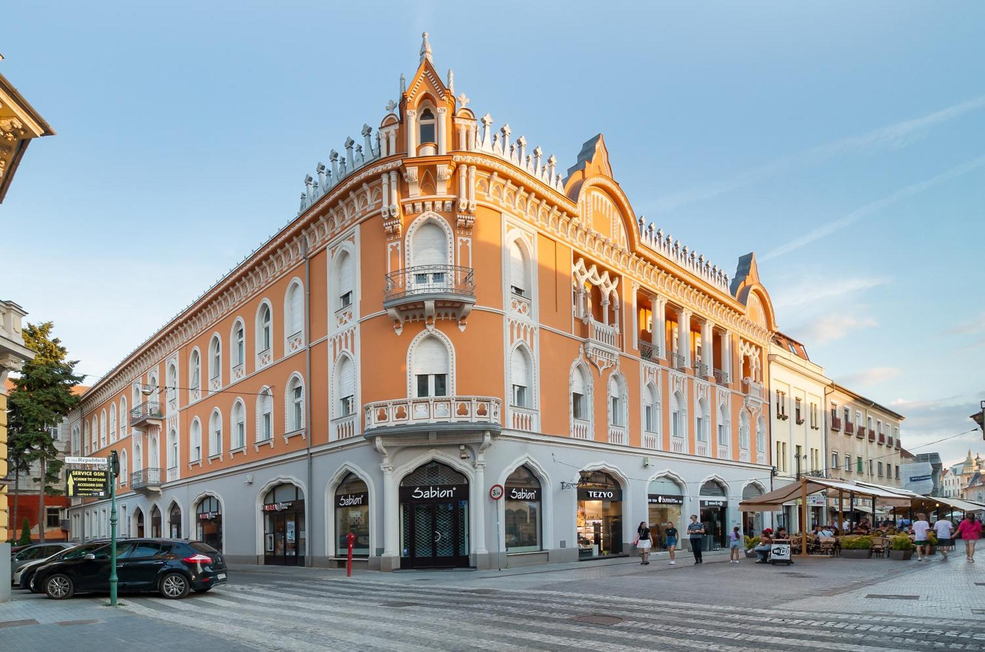 Cadoro City Center Apartments Oradea Εξωτερικό φωτογραφία